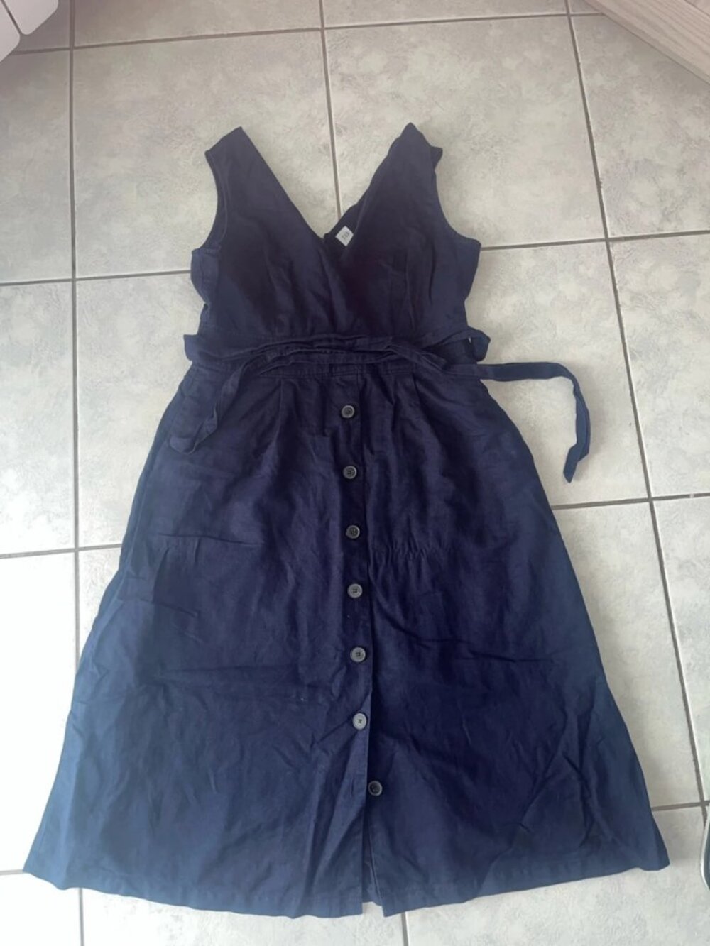 Navy Button-Front Midi Dress with Tie Waist Size L